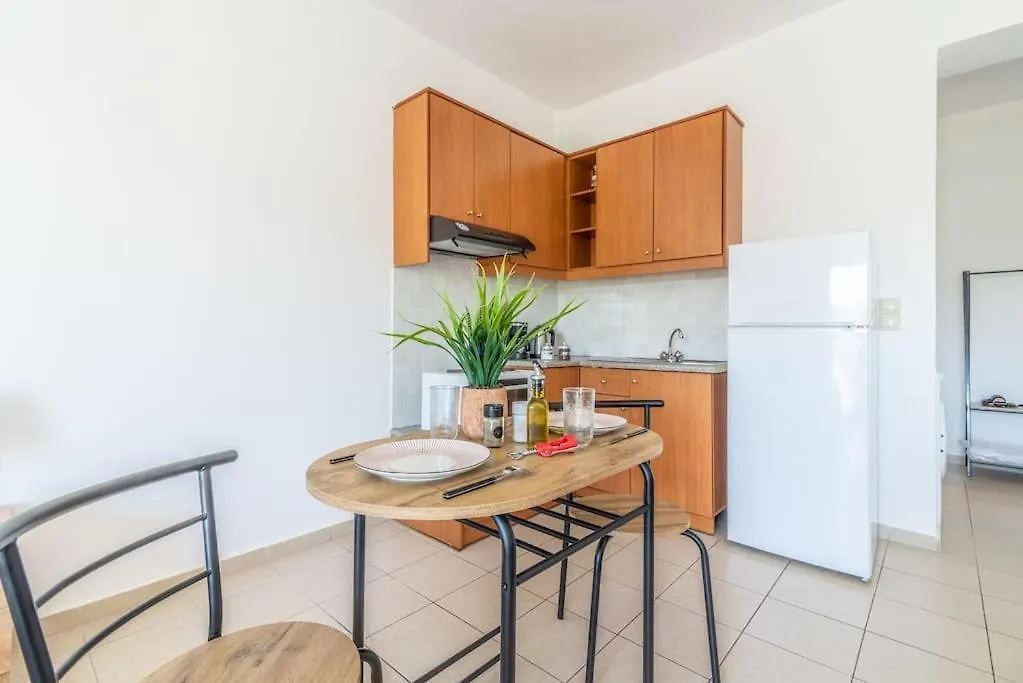 Urban Apt Next University 9 Heraklion 0*,